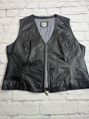 Wilsons Leather Maxima Black Leather Vest. Size  XL
